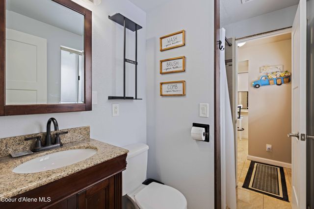 305 S 1st ST, Pinehurst, ID 83850