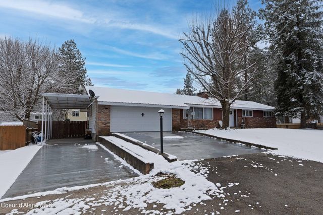 305 S 1st ST, Pinehurst, ID 83850