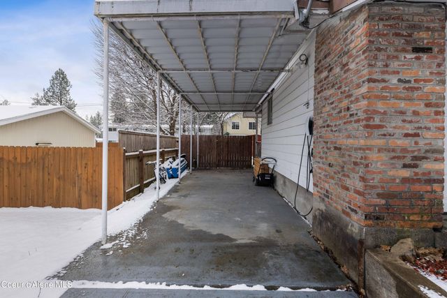 305 S 1st ST, Pinehurst, ID 83850