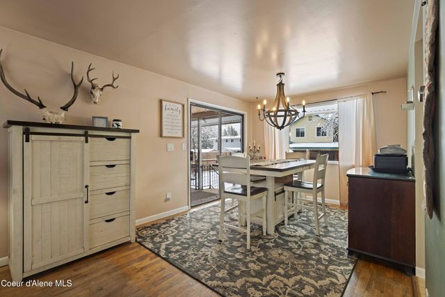 305 S 1st ST, Pinehurst, ID 83850