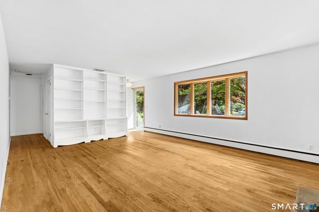 30 Creeping Hemlock Drive, Norwalk, CT 06851