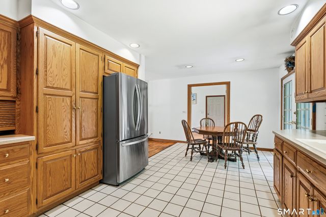 30 Creeping Hemlock Drive, Norwalk, CT 06851