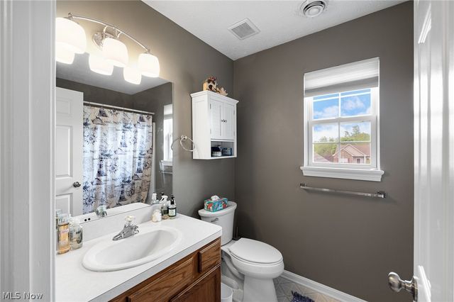 37164 Stone Creek Drive, North Ridgeville, OH 44039