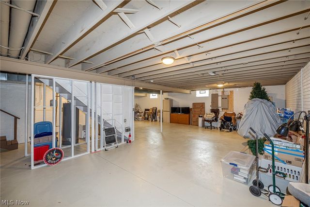 37164 Stone Creek Drive, North Ridgeville, OH 44039