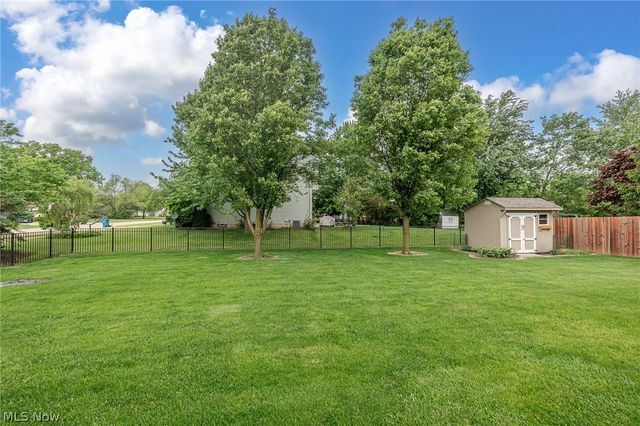 37164 Stone Creek Drive, North Ridgeville, OH 44039