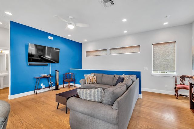 5021 Nichols Street, Houston, TX 77020