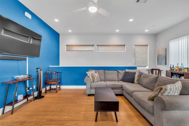 5021 Nichols Street, Houston, TX 77020