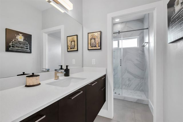 5021 Nichols Street, Houston, TX 77020