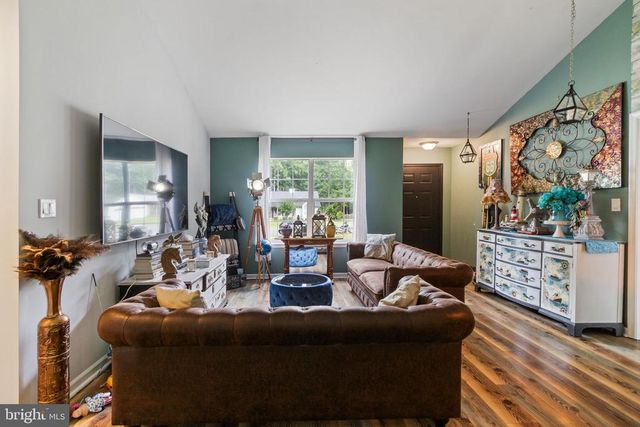 6416 ROYAL OAKS DR, Fredericksburg, VA 22407