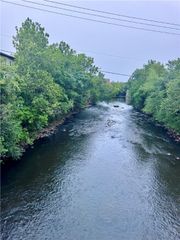 148 Bernon Street 12, Woonsocket, RI 02895