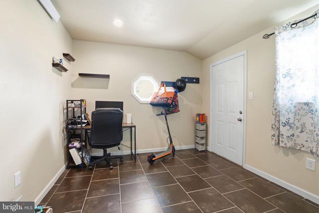 14 HEMLOCK RD, Levittown, PA 19056