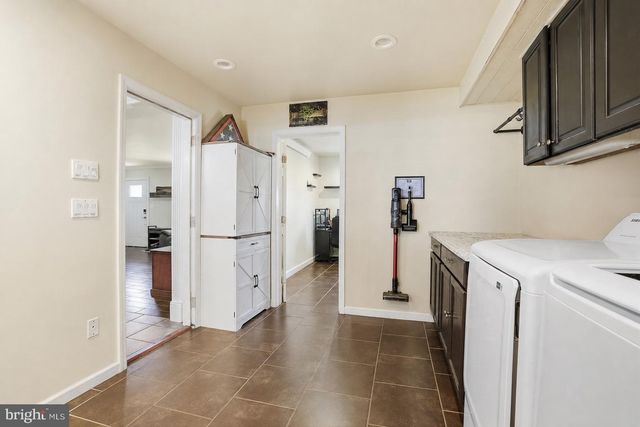 14 HEMLOCK RD, Levittown, PA 19056