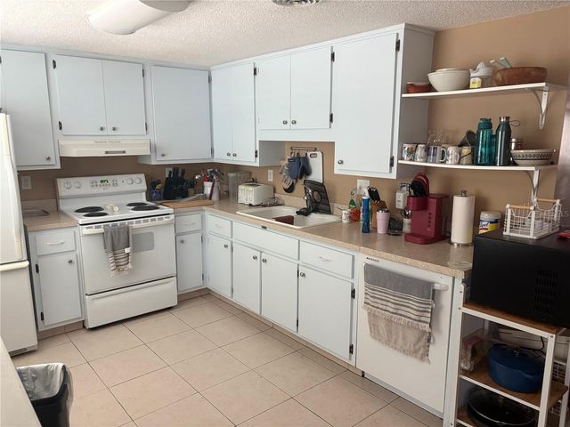 1005 EGRET COURT, Dunedin, FL 34698