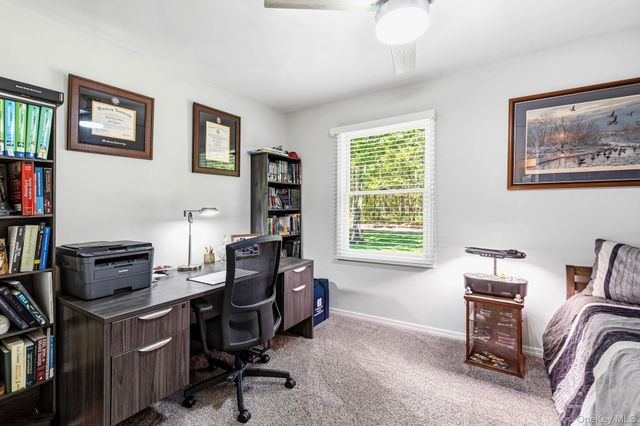 20 Charter Court, Manorville, NY 11949