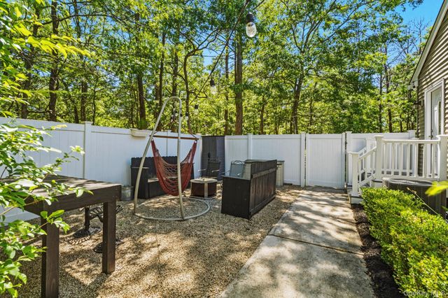 20 Charter Court, Manorville, NY 11949