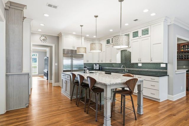 9658 E DOVE MEADOW CV, Germantown, TN 38139