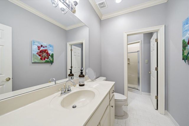 9658 E DOVE MEADOW CV, Germantown, TN 38139