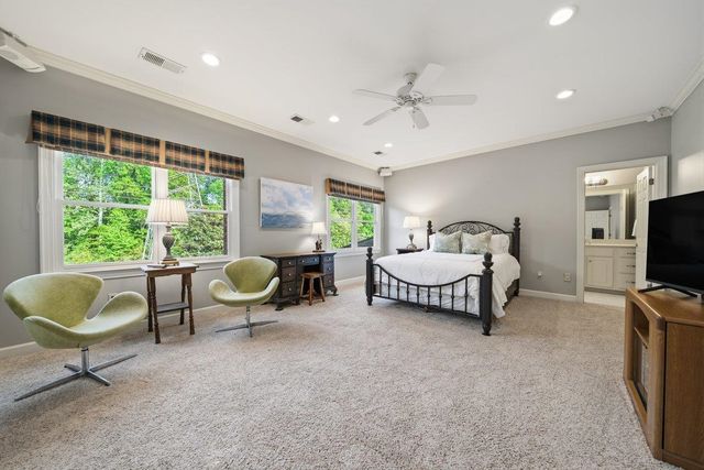 9658 E DOVE MEADOW CV, Germantown, TN 38139
