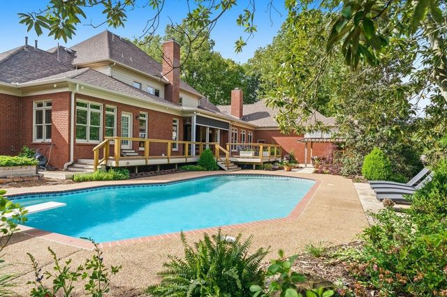 9658 E DOVE MEADOW CV, Germantown, TN 38139
