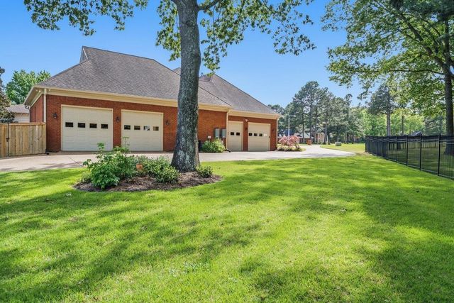 9658 E DOVE MEADOW CV, Germantown, TN 38139