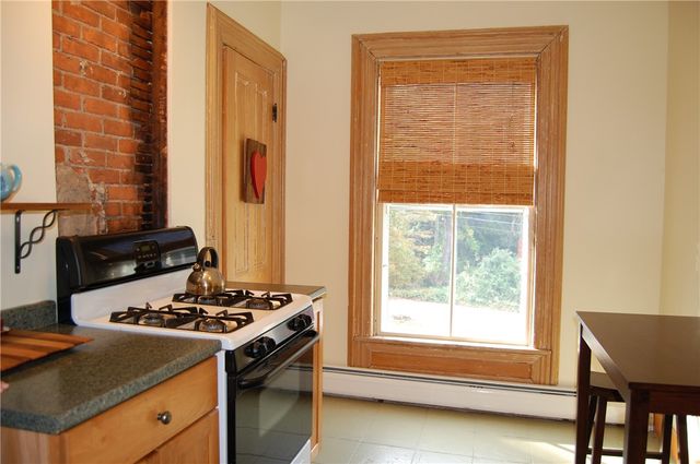 7 Nichols Lane 5, Hopkinton, RI 02832