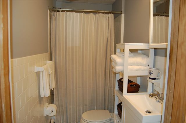 7 Nichols Lane 5, Hopkinton, RI 02832