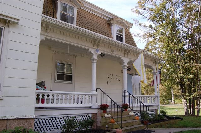 7 Nichols Lane 5, Hopkinton, RI 02832