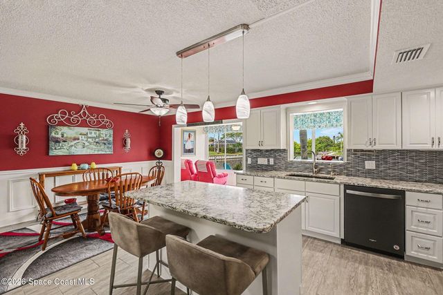 433 Dove Lane 7-10, Satellite Beach, FL 32937