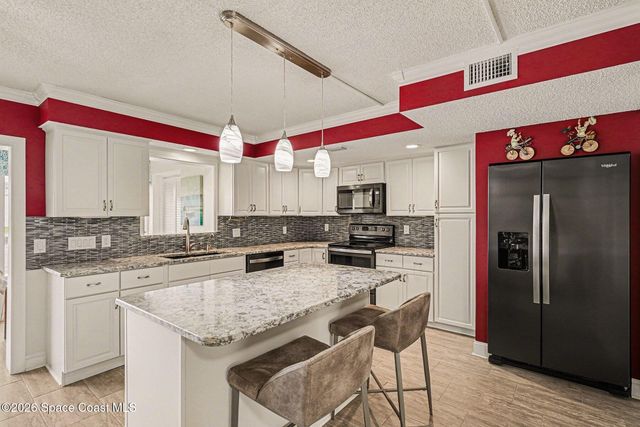 433 Dove Lane 7-10, Satellite Beach, FL 32937