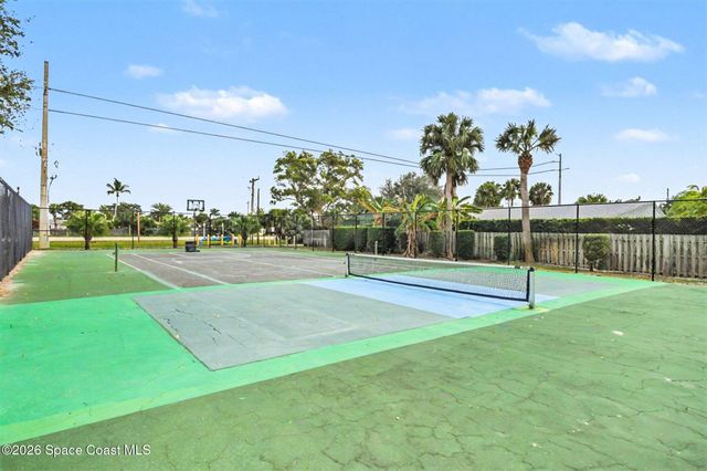 433 Dove Lane 7-10, Satellite Beach, FL 32937