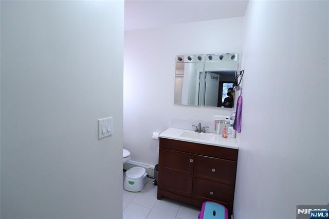 1359 15th Street, Fort Lee, NJ 07024
