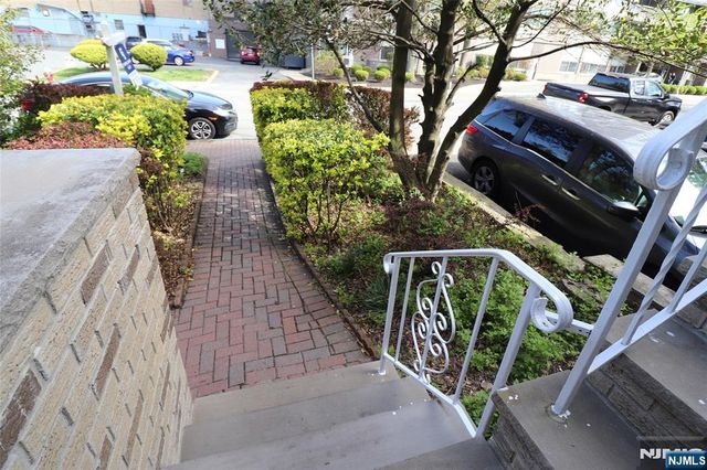 1359 15th Street, Fort Lee, NJ 07024