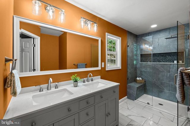 776 VALLEY VIEW RD, Harpers Ferry, WV 25425