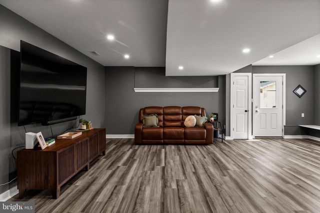 776 VALLEY VIEW RD, Harpers Ferry, WV 25425