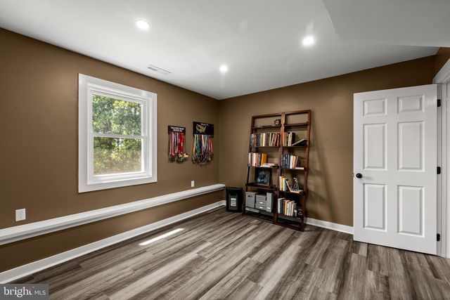 776 VALLEY VIEW RD, Harpers Ferry, WV 25425