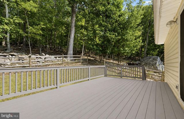 776 VALLEY VIEW RD, Harpers Ferry, WV 25425