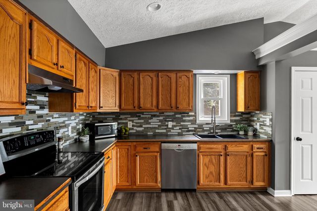 776 VALLEY VIEW RD, Harpers Ferry, WV 25425