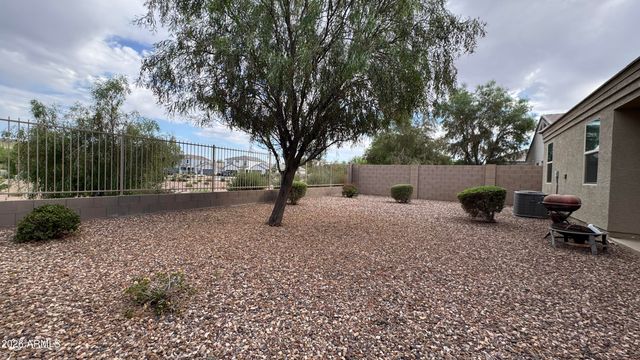 28233 N CHALCOCITE Street, San Tan Valley, AZ 85143