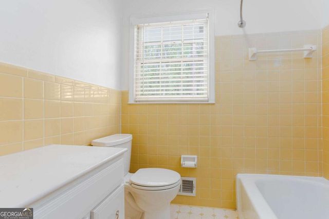 3135 Laura Lane, Lithia Springs, GA 30122