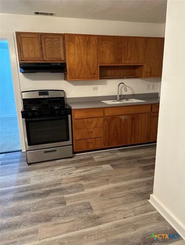 310 W Avenue A, Copperas Cove, TX 76522