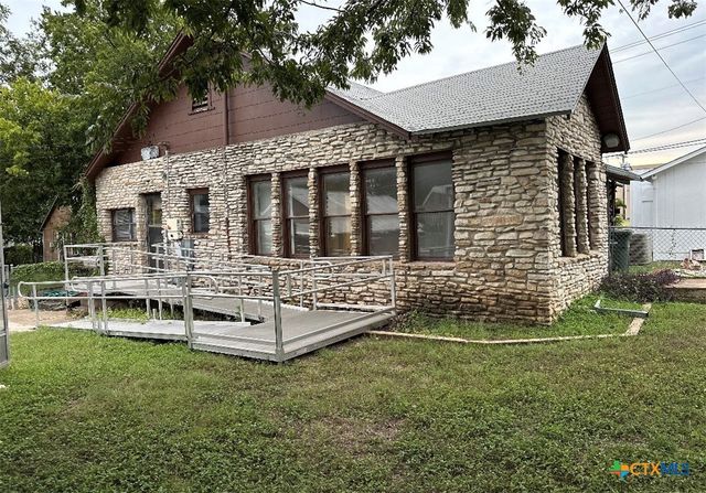 310 W Avenue A, Copperas Cove, TX 76522
