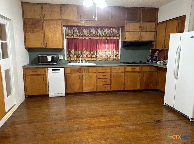 310 W Avenue A, Copperas Cove, TX 76522
