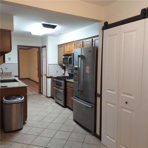 1824 Monet CT, Virginia Beach, VA 23453