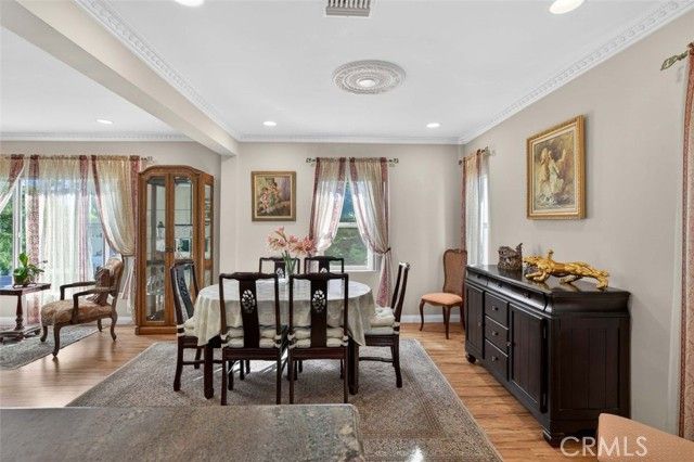 820 S Kenneth, Burbank, CA 91501