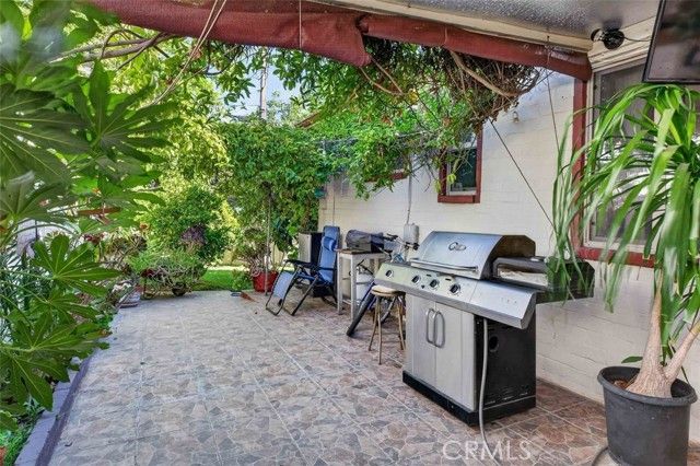 820 S Kenneth, Burbank, CA 91501