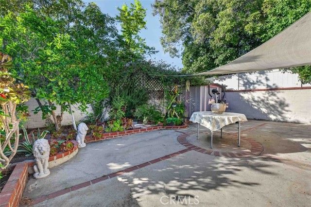 820 S Kenneth, Burbank, CA 91501