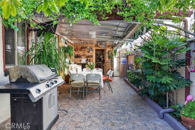 820 S Kenneth, Burbank, CA 91501