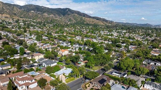 820 S Kenneth, Burbank, CA 91501