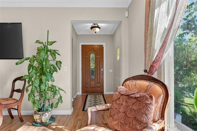 820 S Kenneth, Burbank, CA 91501