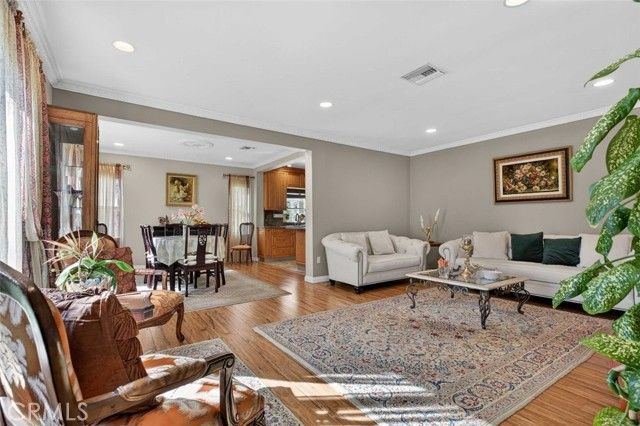 820 S Kenneth, Burbank, CA 91501